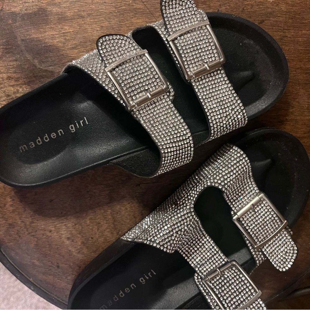 MADDEN GIRL SLIDES